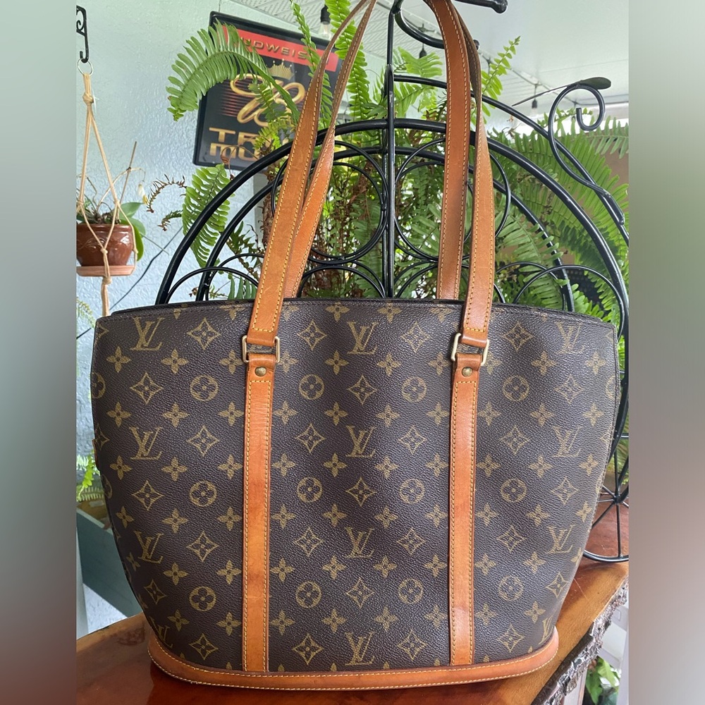 Louis Vuitton Monogram Babylon Tote W/COA Included